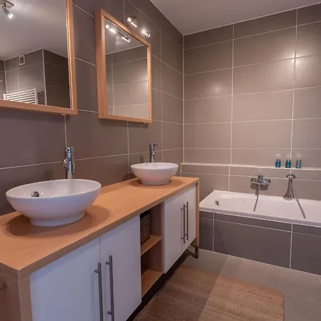 Jachthaven I With Parking By Interhome *