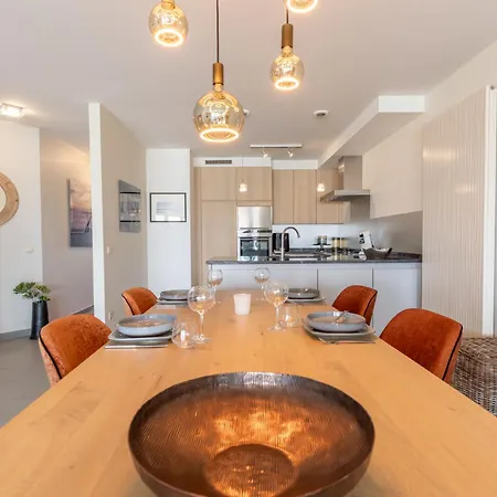 Jachthaven I With Parking By Interhome * ブランケンベルヘ